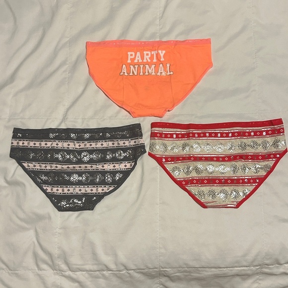 Victoria's Secret Fun Holiday, Orange, Grey, and Red Ladies Panties Set NWT - Picture 3 of 8